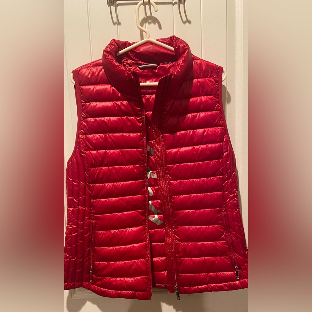 Tommy Hilfiger red vest